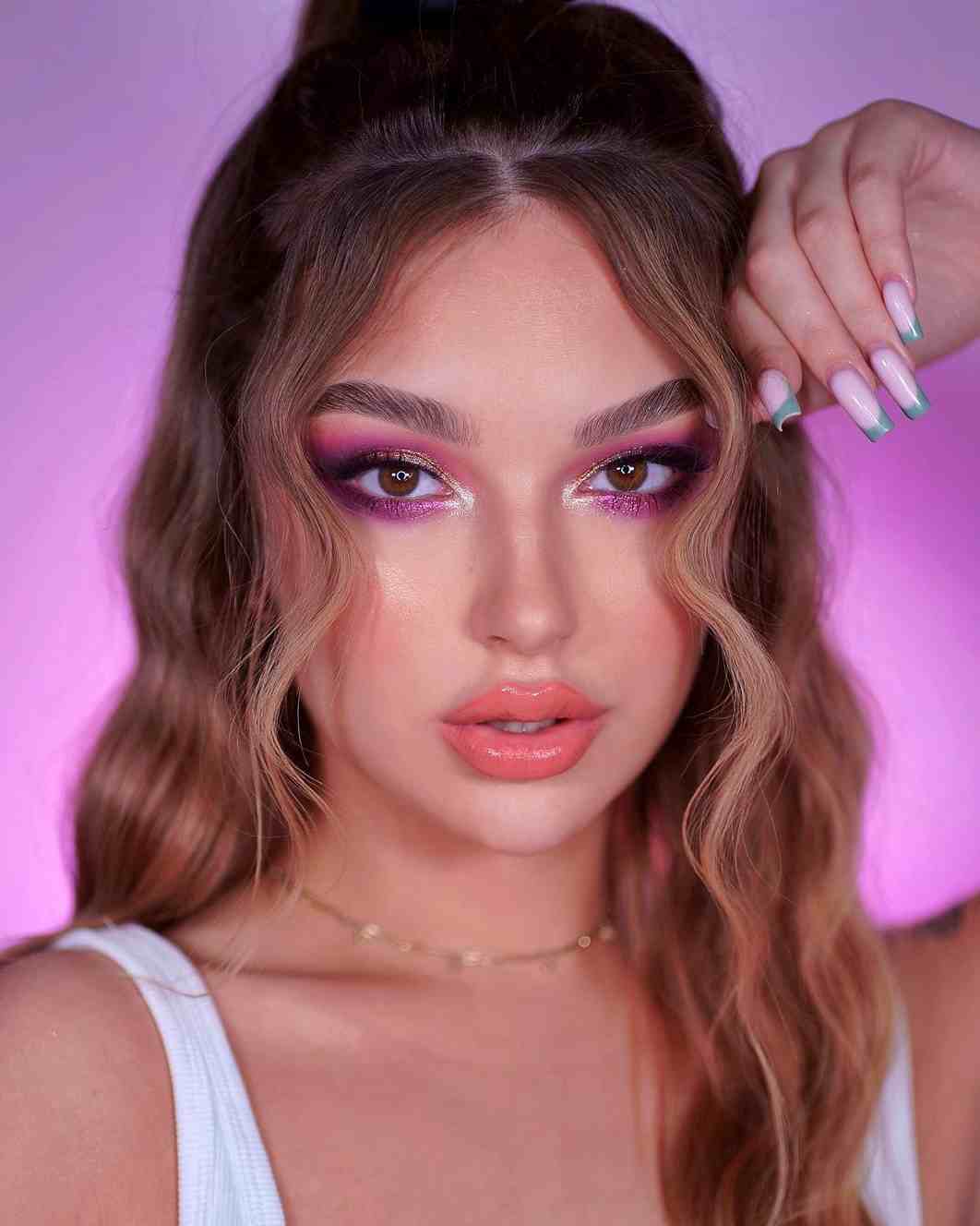 Weronika Saczawa - Wiki, Biography, Age, Height, Boyfriend, and more