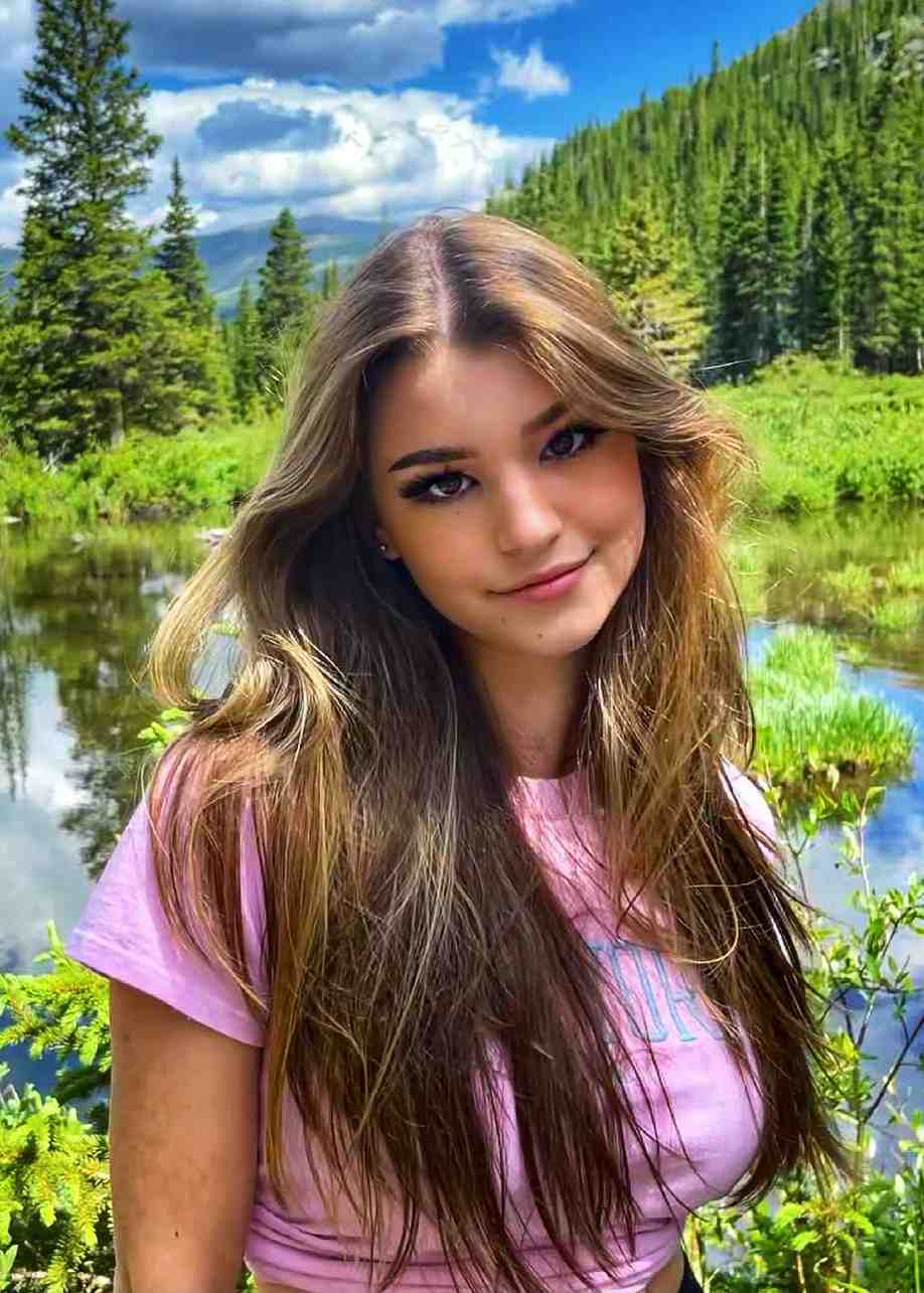 Brooke Monk - Wiki, Bio, Age, Height, Boyfriend, Net Worth & more