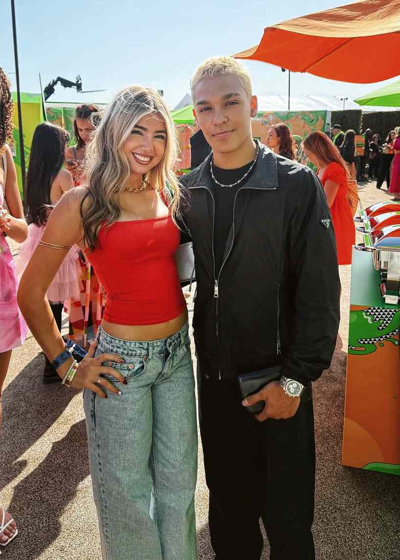 Embreigh Courtlyn with her friend