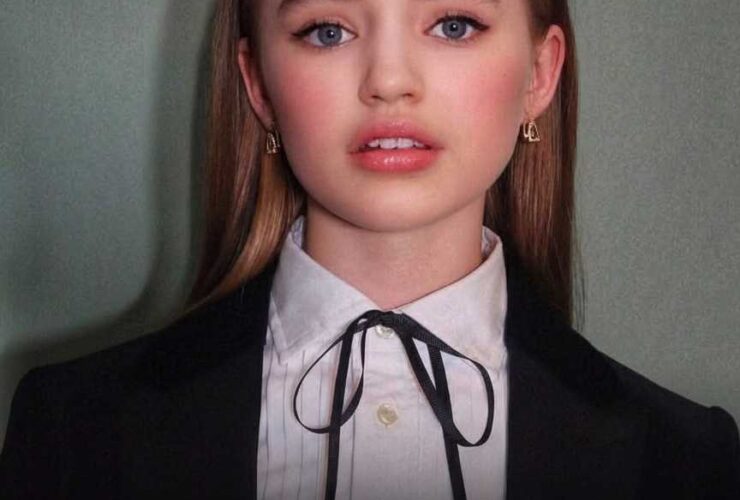 Nell Fisher - Wiki, Bio, Age, Height, Boyfriend, Net Worth, Images & more