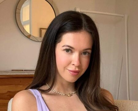 Rose Hart - Wiki, Bio, Age, Height, Boyfriend, Photos & more