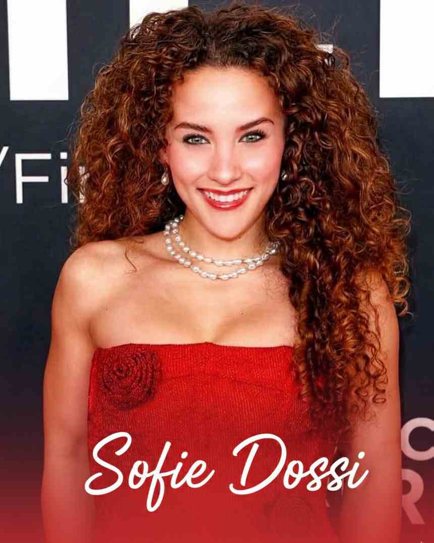 Sofie Dossi - Wiki, Bio, Age, Height, Boyfriend, Relationship, Net Worth & more