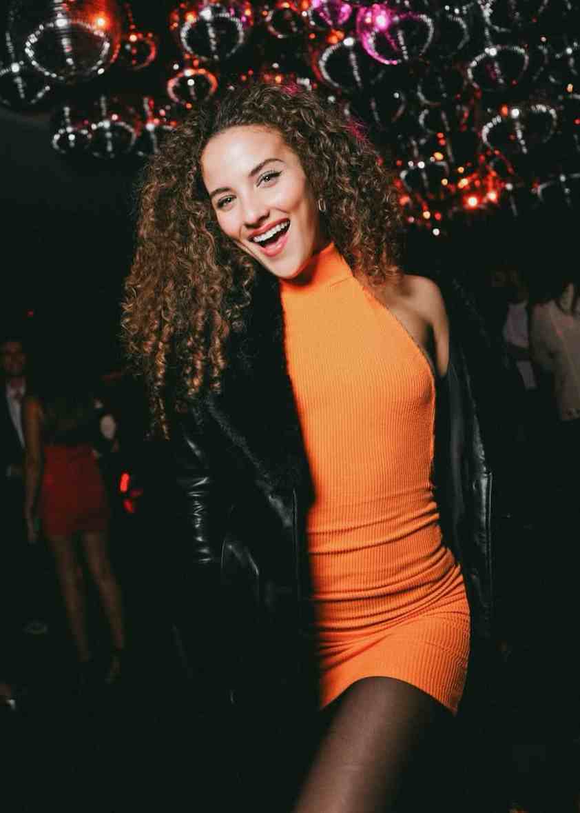 Sofie Dossi
