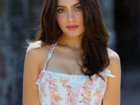 Emmy Perry - Wiki, Biography, Age, Boyfriend, Husband, Movies & more